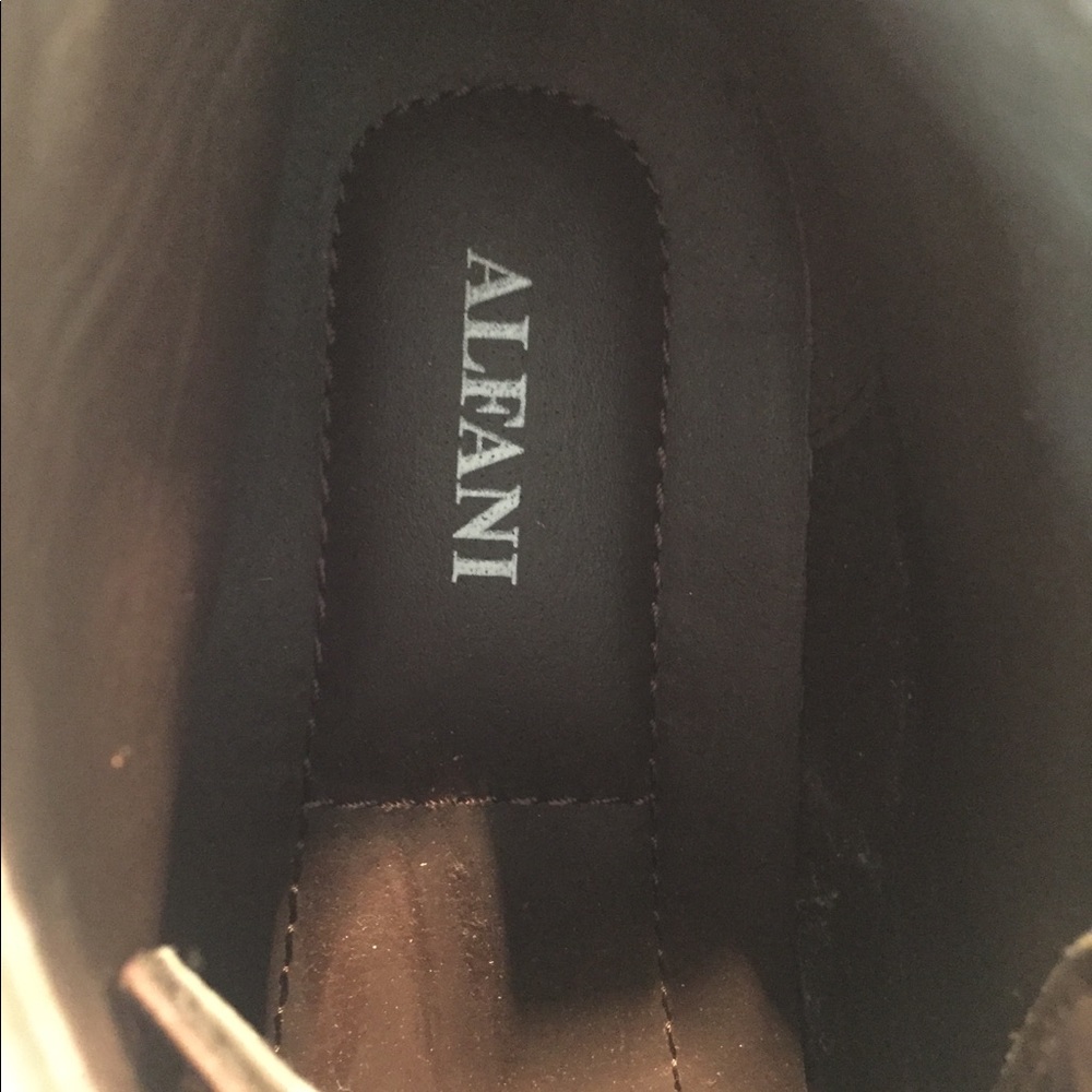 ⚡️👞🏷 - Picture 2 of 3